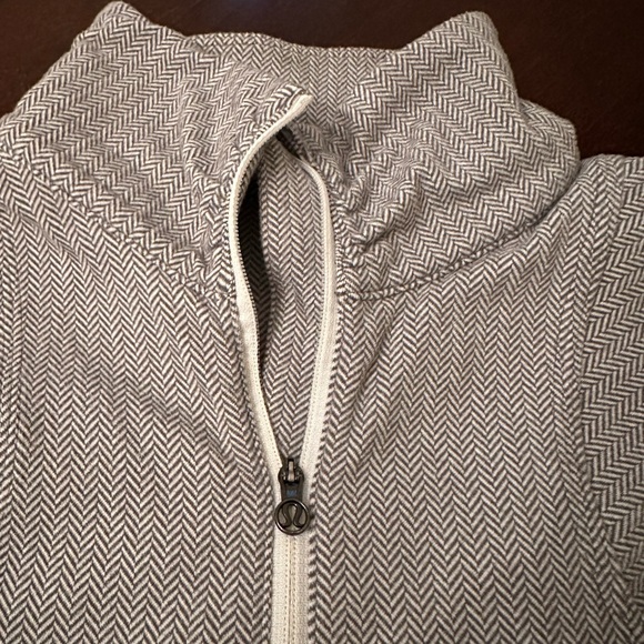 Lululemon Pullover - Excellent Used Condition - Picture 3 of 7